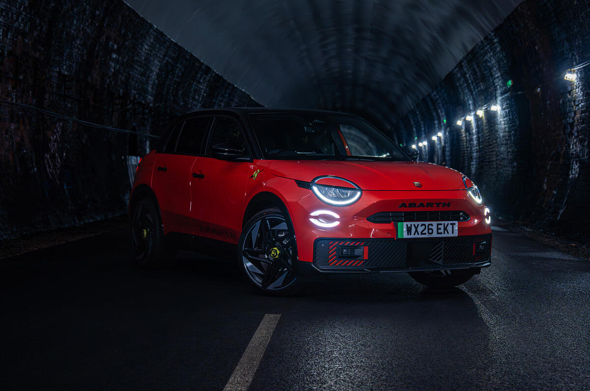 Abarth 600e Competizione