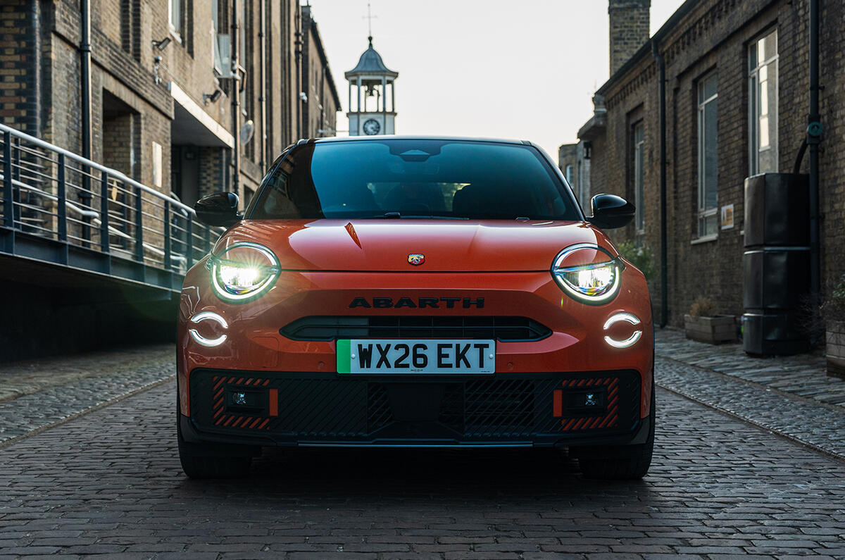Abarth 600e Competizione