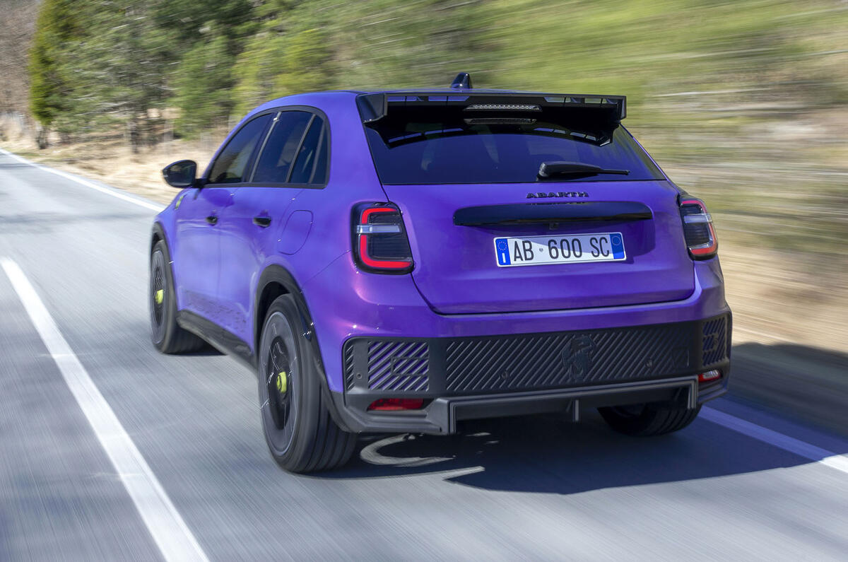 Abarth 600e rear end