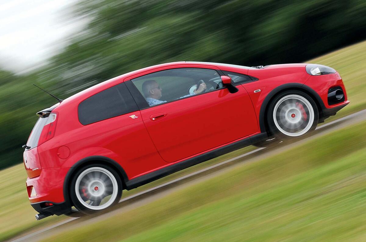 abarth grande punto side abarth grande punto side