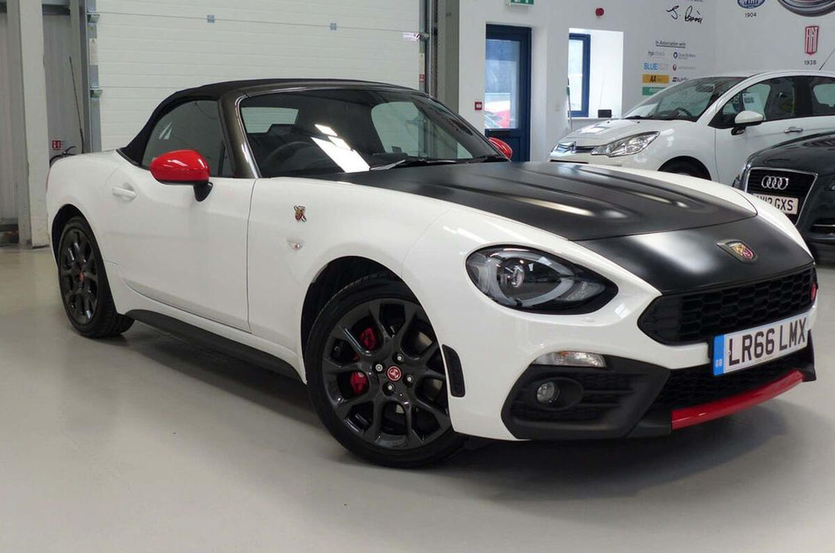 Abarth 124 Spider
