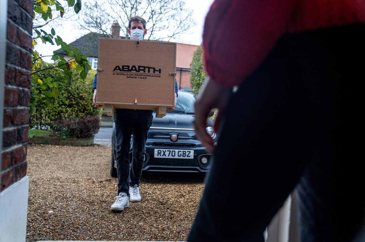 AbarthVRTestDriveDelivery3 AbarthVRTestDriveDelivery3