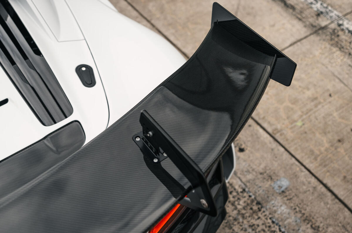 ABT XGT spoiler ABT XGT spoiler