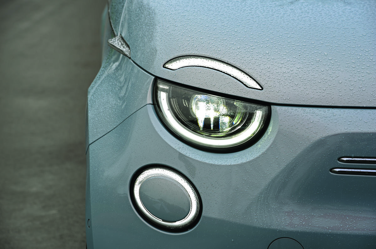 AC Awards Fiat 500e    WW 22   20220329 0126 AC Awards Fiat 500e    WW 22   20220329 0126