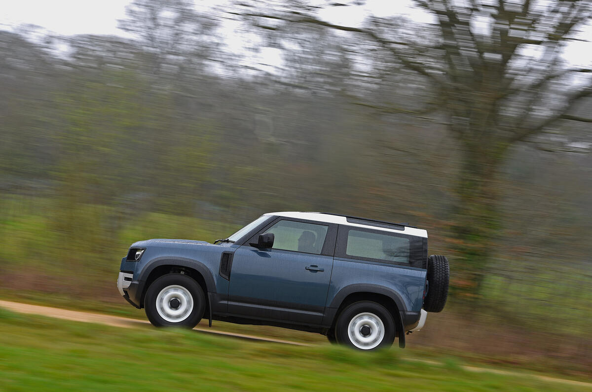 AC Awards LR Defender 90   WW 22   20220329 0158