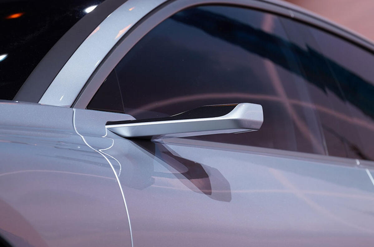 “With just one look, you can see the Audi A6 e-tron concept was conceived in a wind tunnel”  “With just one look, you can see the Audi A6 e-tron concept was conceived in a wind tunnel”