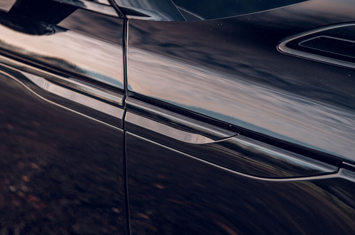 Range Rover Velar Black Edition