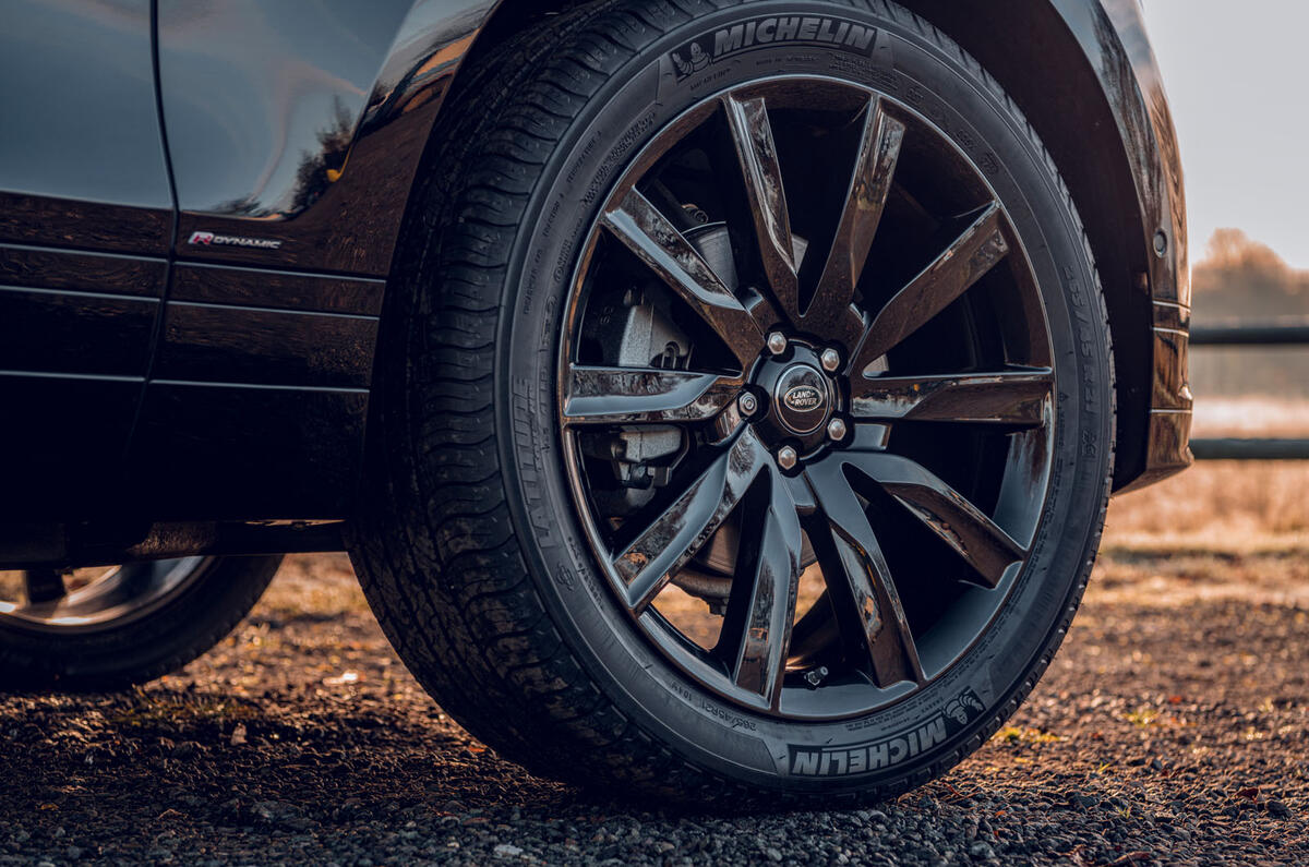 Range Rover Velar Black Edition