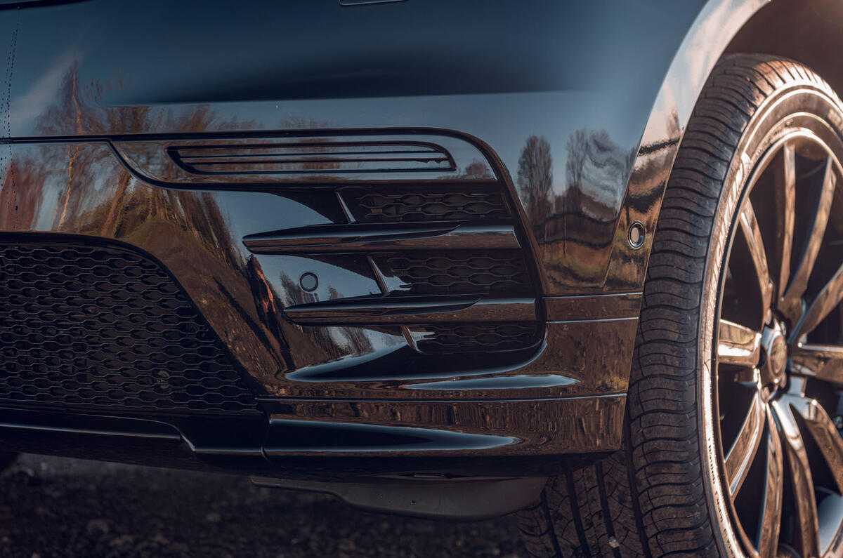 Range Rover Velar Black Edition