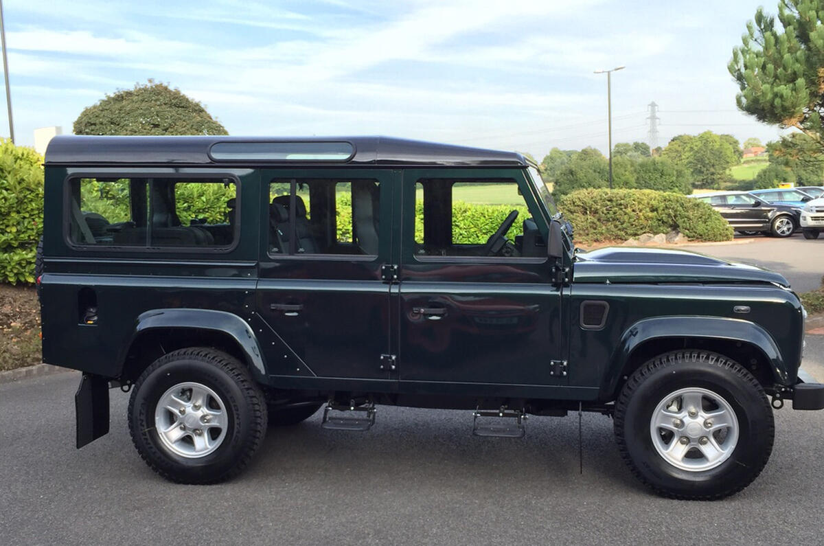 Land Rover Aintree Green