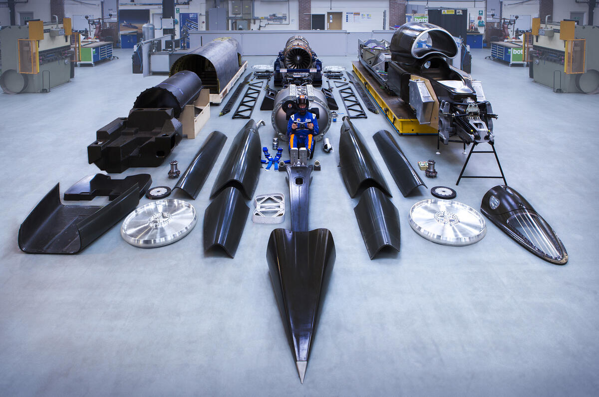 1000mph Bloodhound SSC successfully completes two 200mph runs