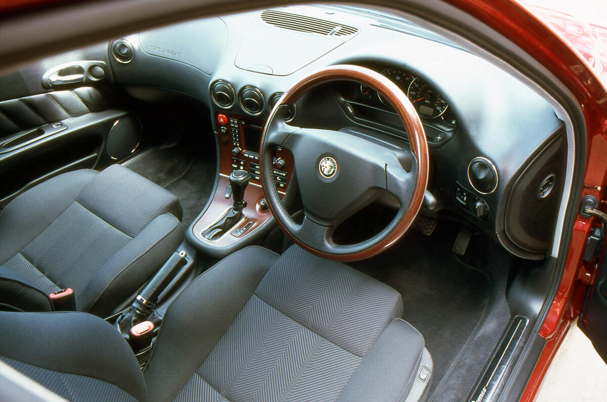 Alfa Romeo 166   Alfa Romeo 166