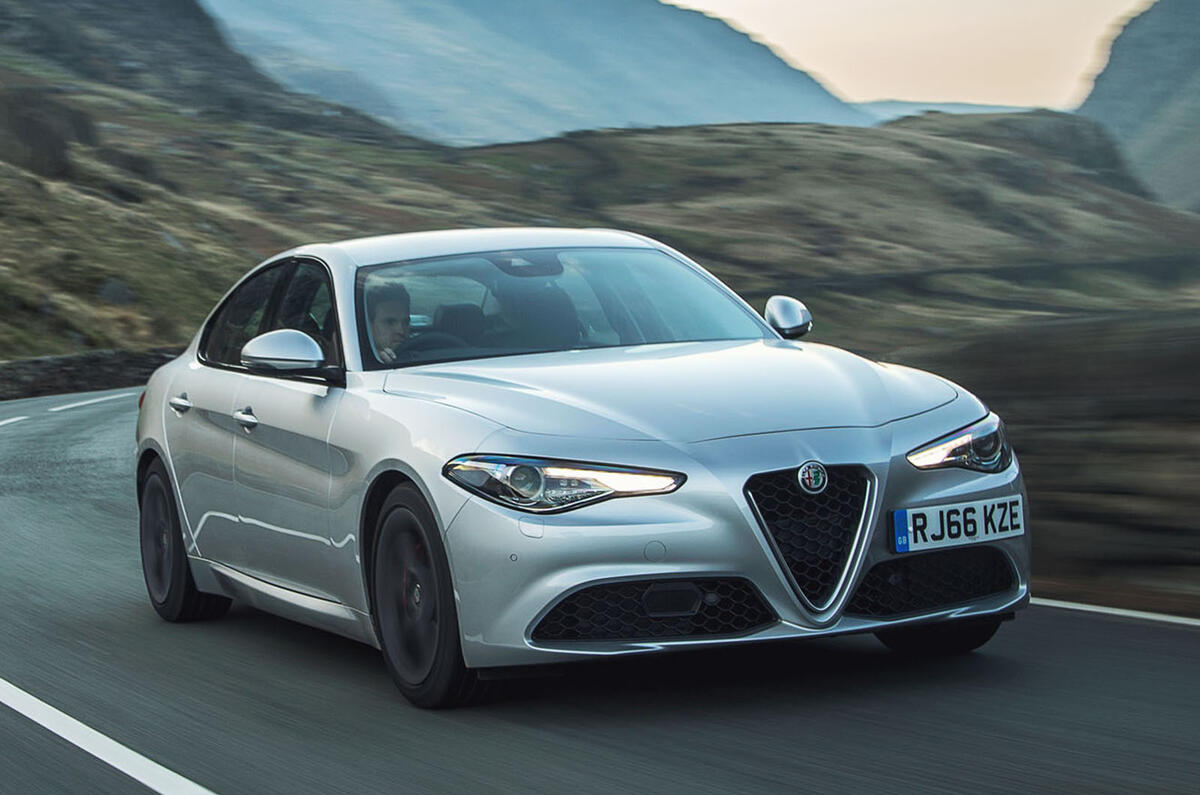 Alfa Romeo Giulia 2 0 Multiair Super 2017 Review Review
