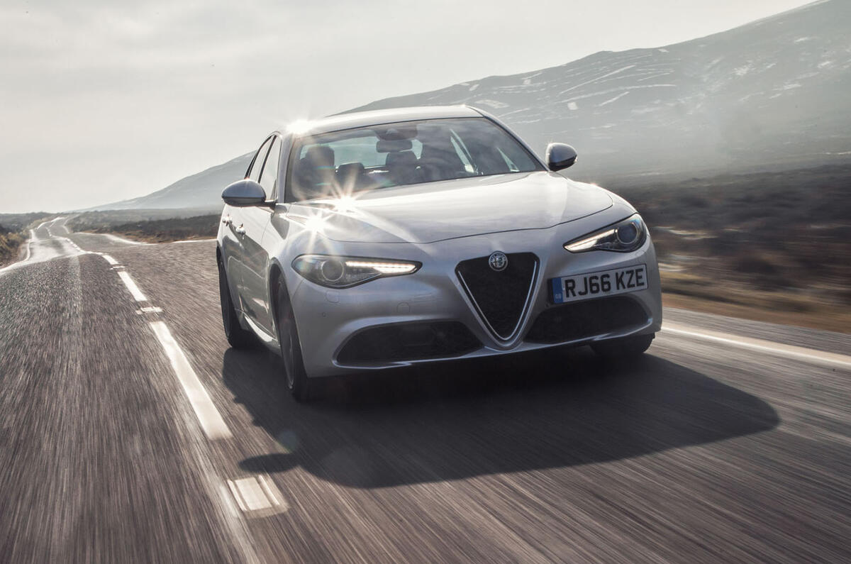 Alfa Romeo Giulia 2 0 Multiair Super 2017 Review Review