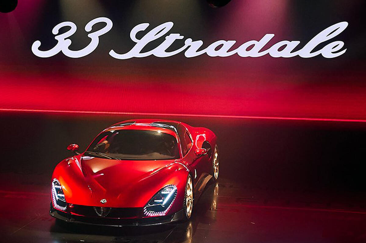 Alfa Romeo 33 Stradale on stage front