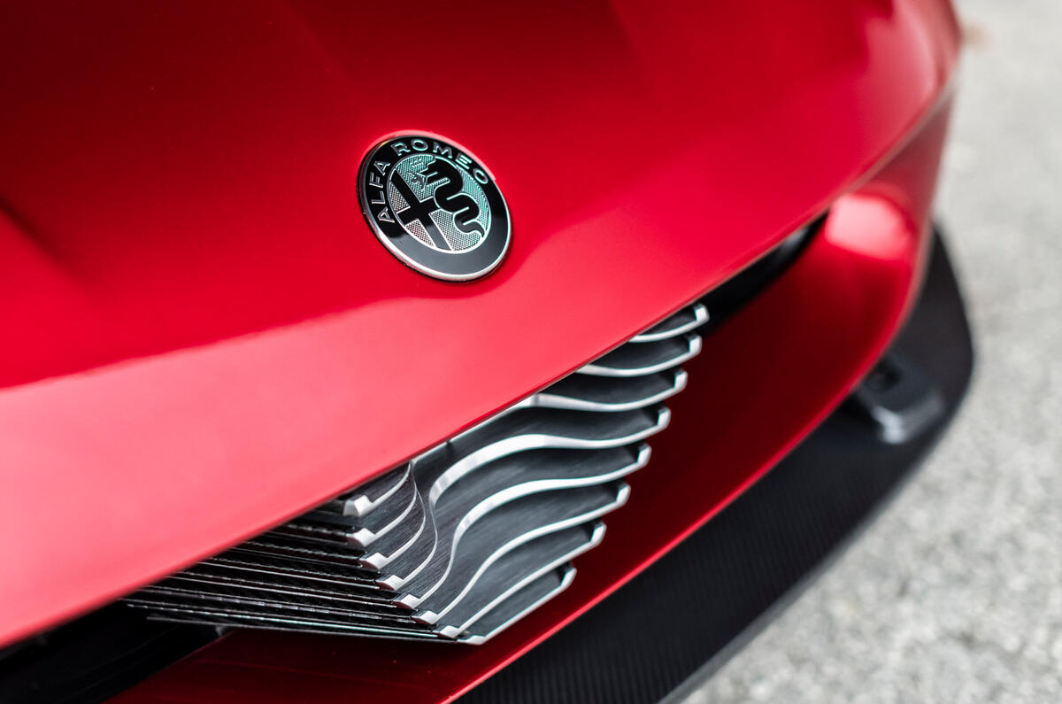 Alfa Romeo 33 Stradale review 2026 006