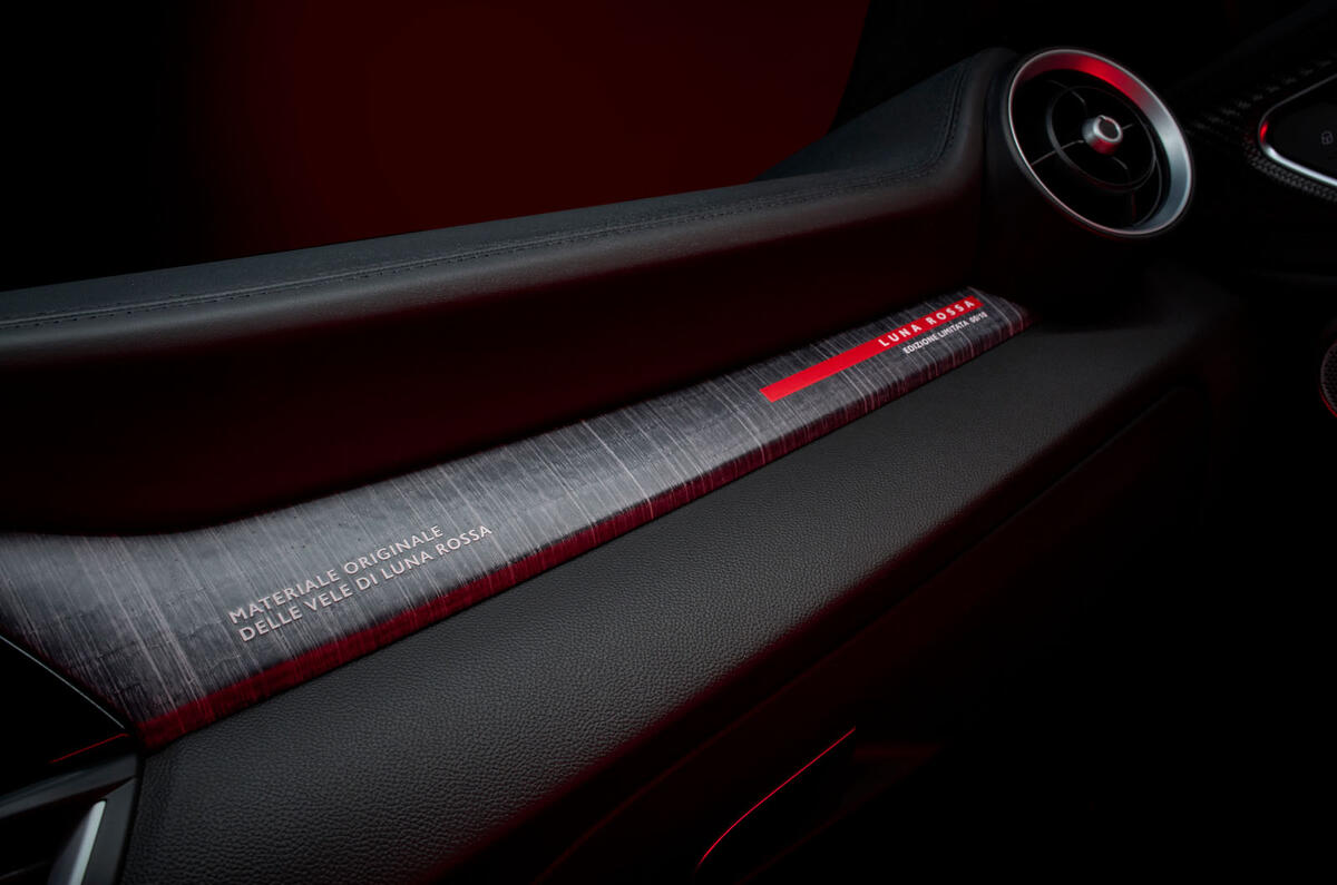 Alfa Romeo Giulia Quadrifoglio Luna Rossa 11