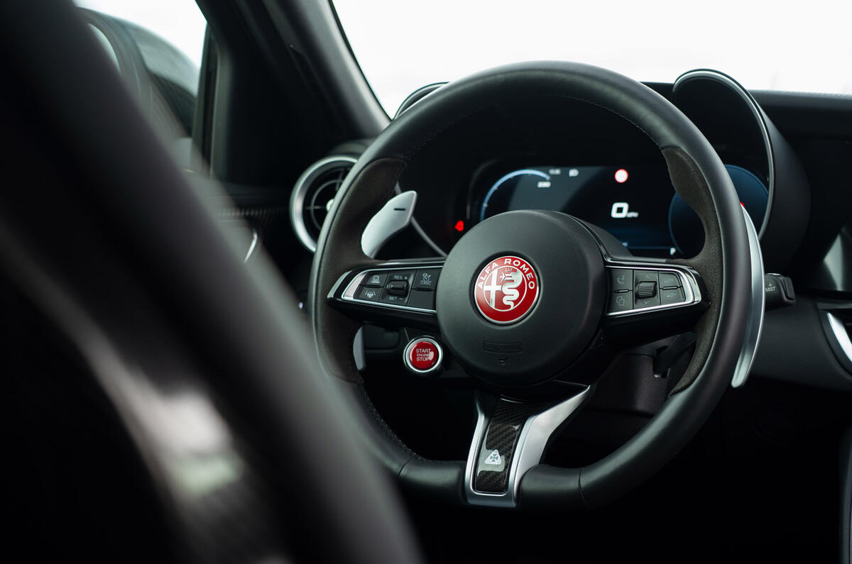 Alfa Romeo Giulia Quadrifoglio Luna Rossa review 2026 023