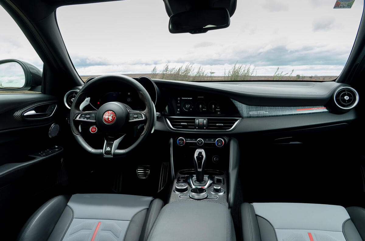 Alfa Romeo Giulia Quadrifoglio Luna Rossa review 2026 024