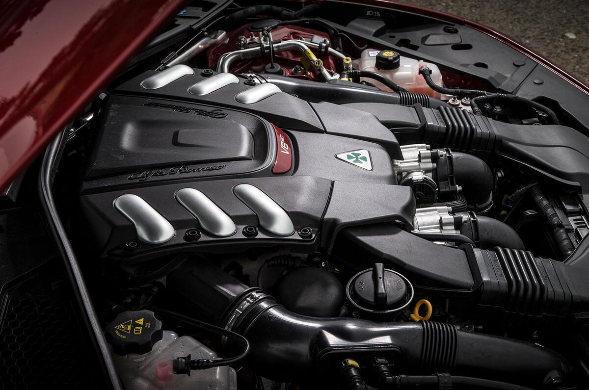 Alfa Romeo Giulia QV engine bay Alfa Romeo Giulia QV engine bay