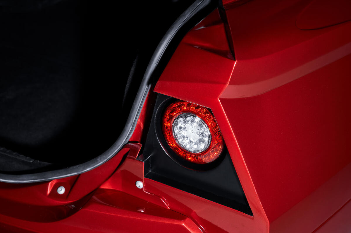 Alfa Romeo Giulia QV ErreErre Fuoriserie lights Alfa Romeo Giulia QV ErreErre Fuoriserie lights