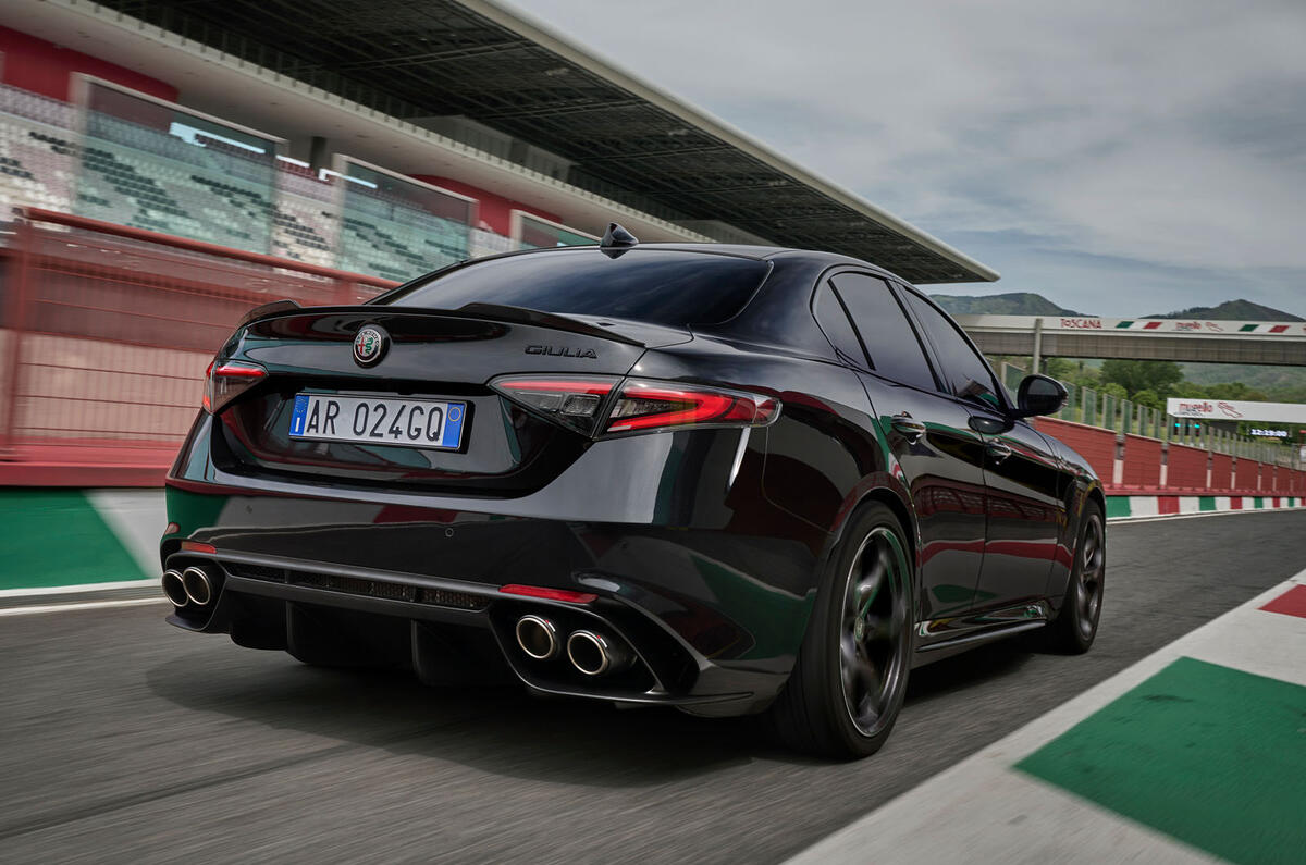 Alfa Romeo Giulia super sport rear quarter