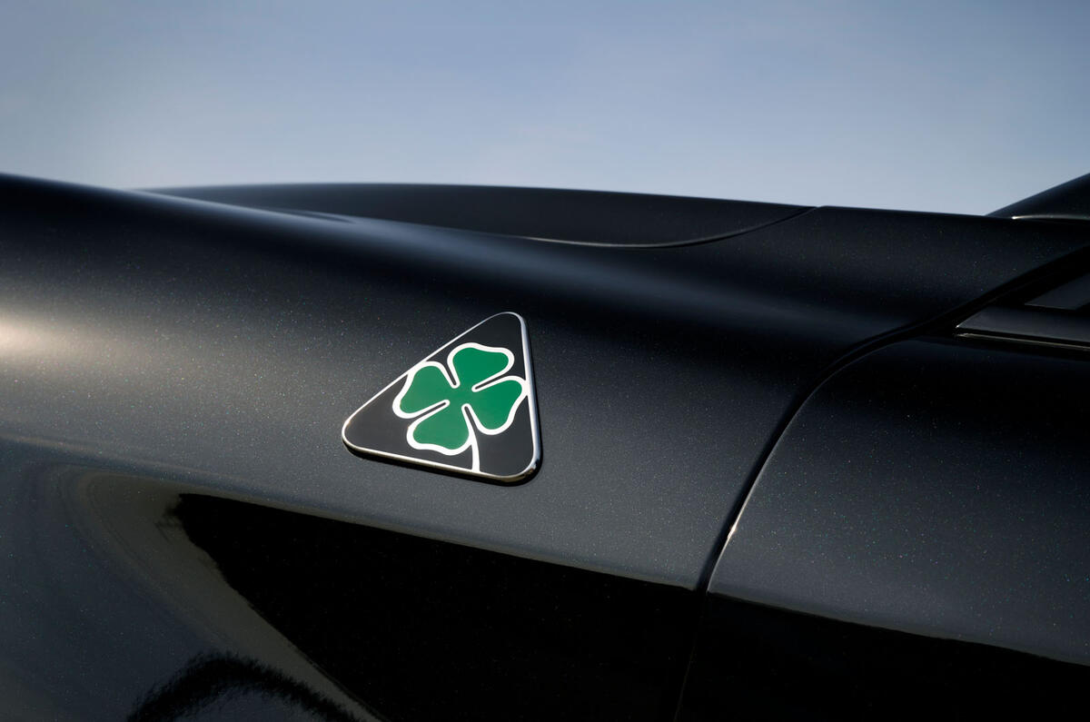 Alfa Romeo Stelvio Quadrifoglio super sport logo Alfa Romeo Stelvio Quadrifoglio super sport logo