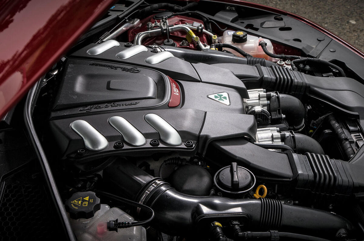 Alfa Romeo Giulia Quadrifoglio vs Mercedes-AMG C63 S