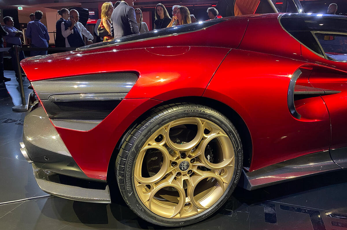 Alfa Romeo 33 Stradale alloys Alfa Romeo 33 Stradale alloys
