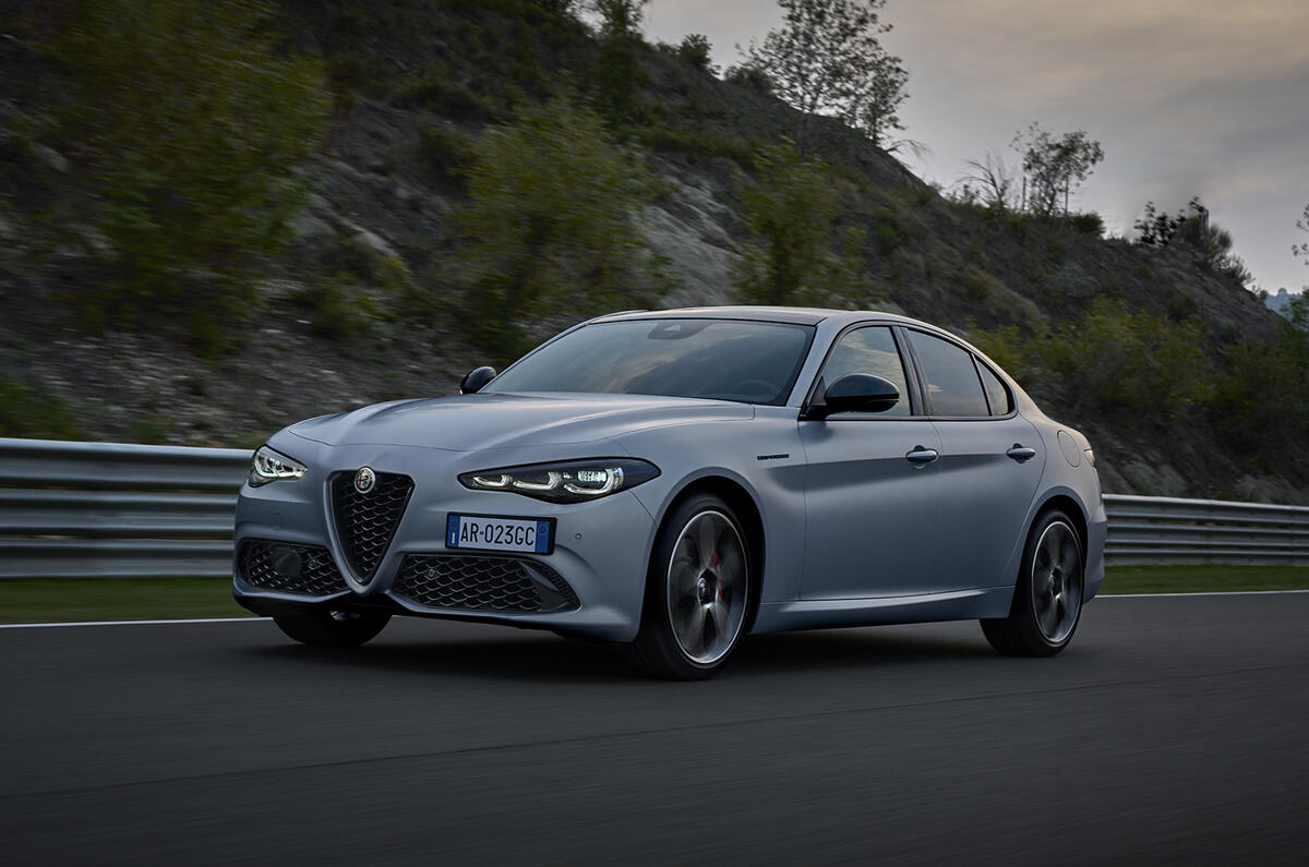 Alfa Romeo Giulia front dynamic
