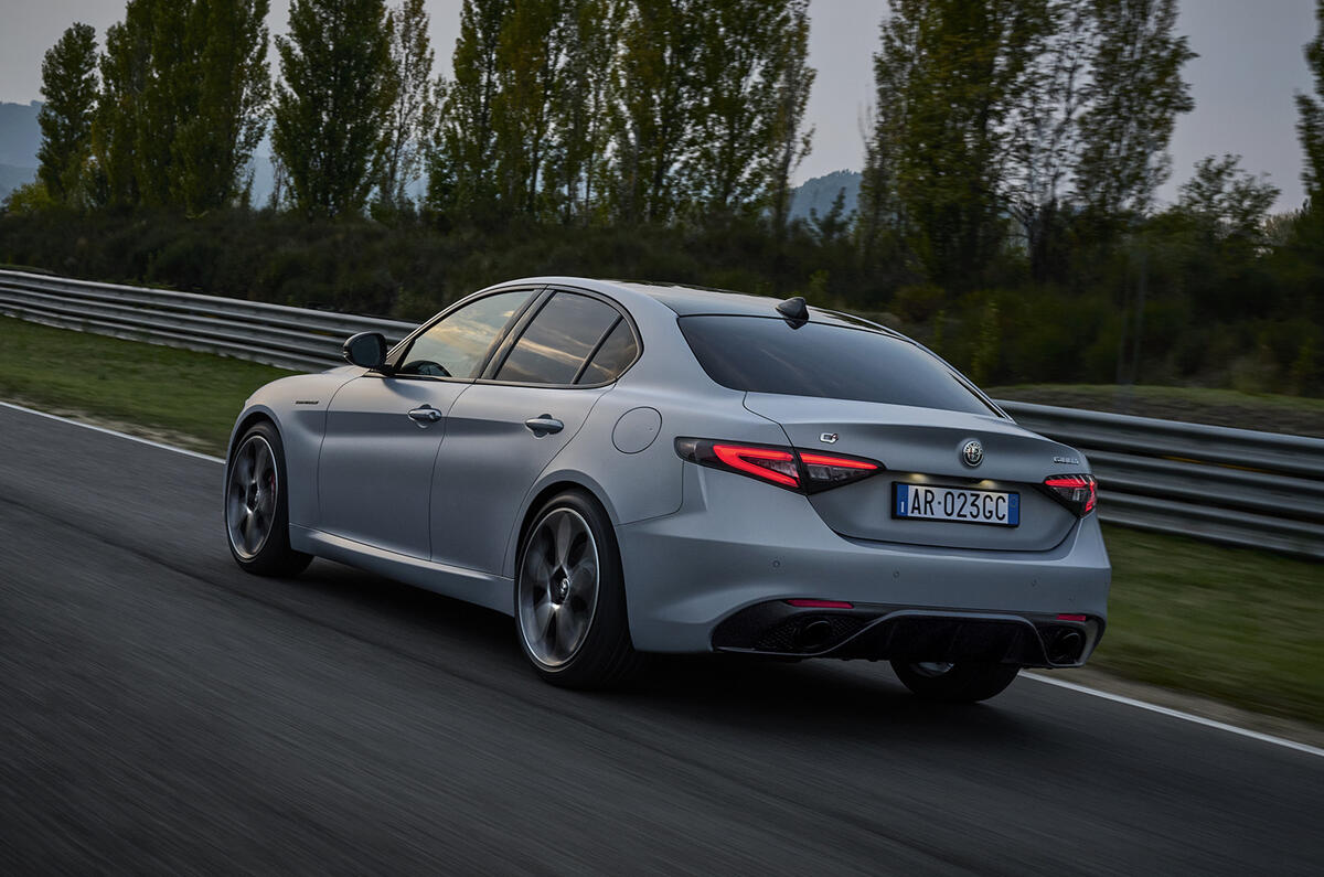 Alfa Romeo Giulia rear static