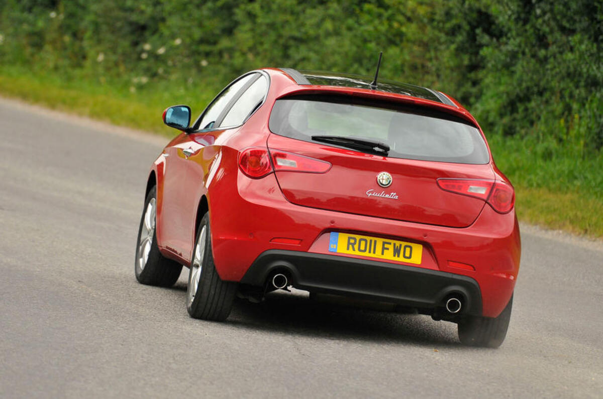alfa romeo giulietta 2 alfa romeo giulietta 2
