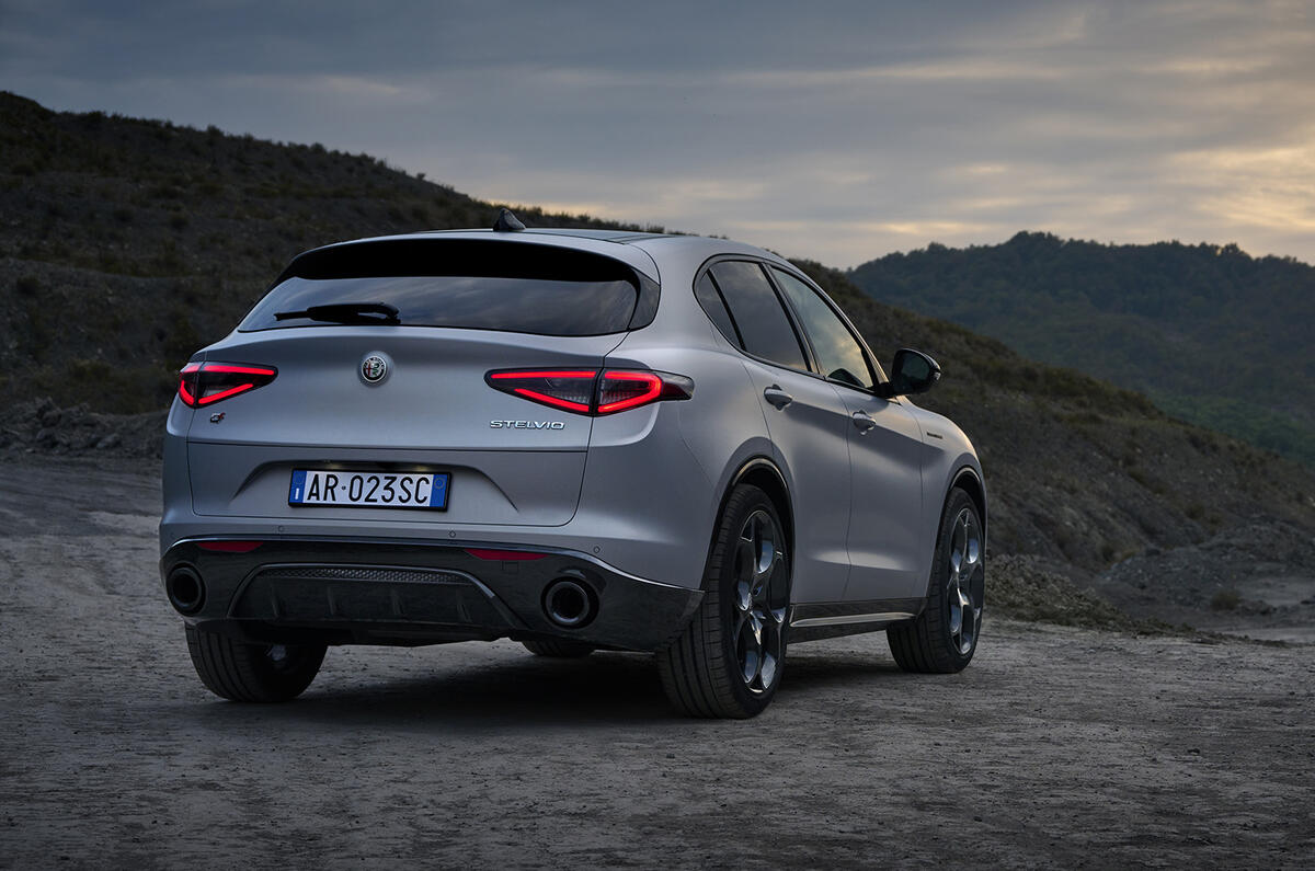 Alfa Romeo Stelvio static rear