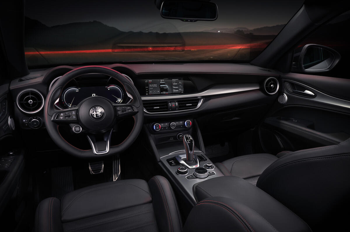 Alfa Stelvio interior