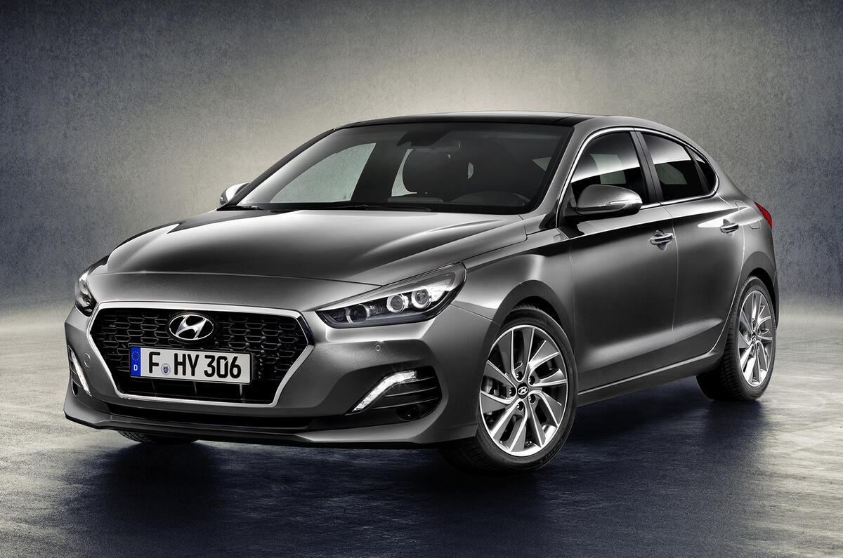 Hyundai i30 Fastback unveiled ahead of 2018 launch