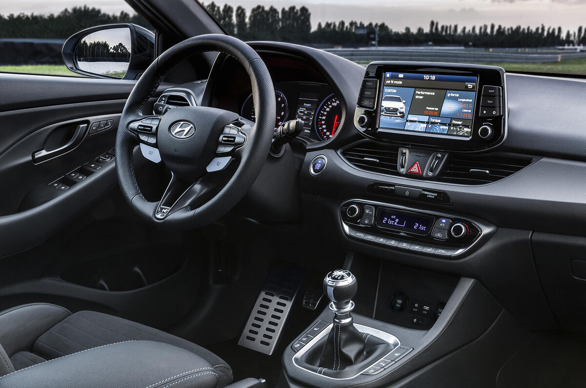 Hyundai i30N hot hatch revealed with 271bhp performance pack variant
