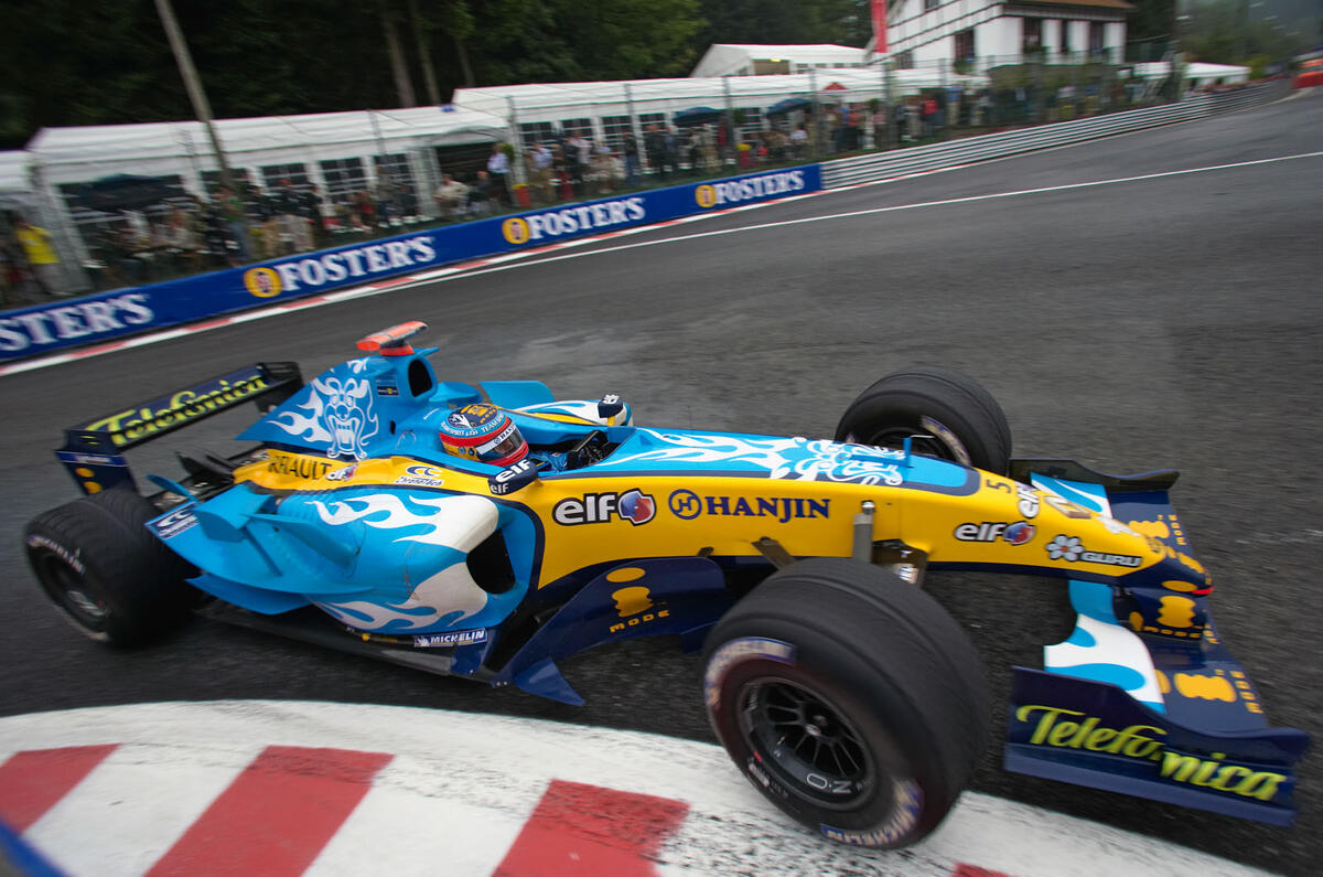 Alonso driving for Renault