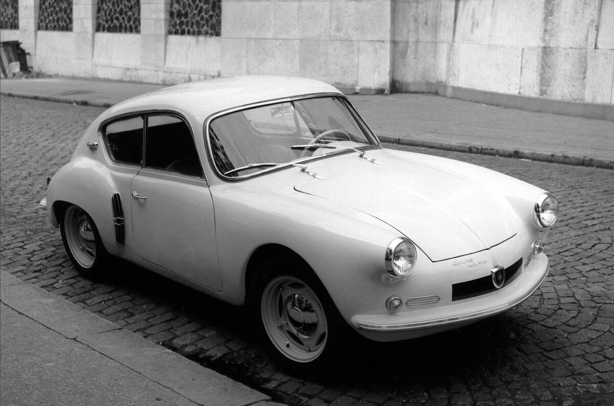 Alpine A106