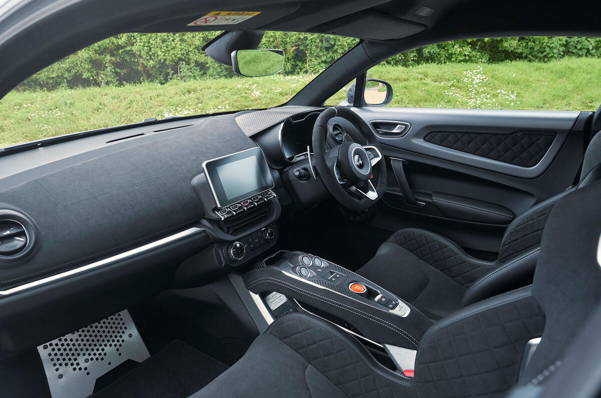 Alpine A110 S Enstone Edition interior