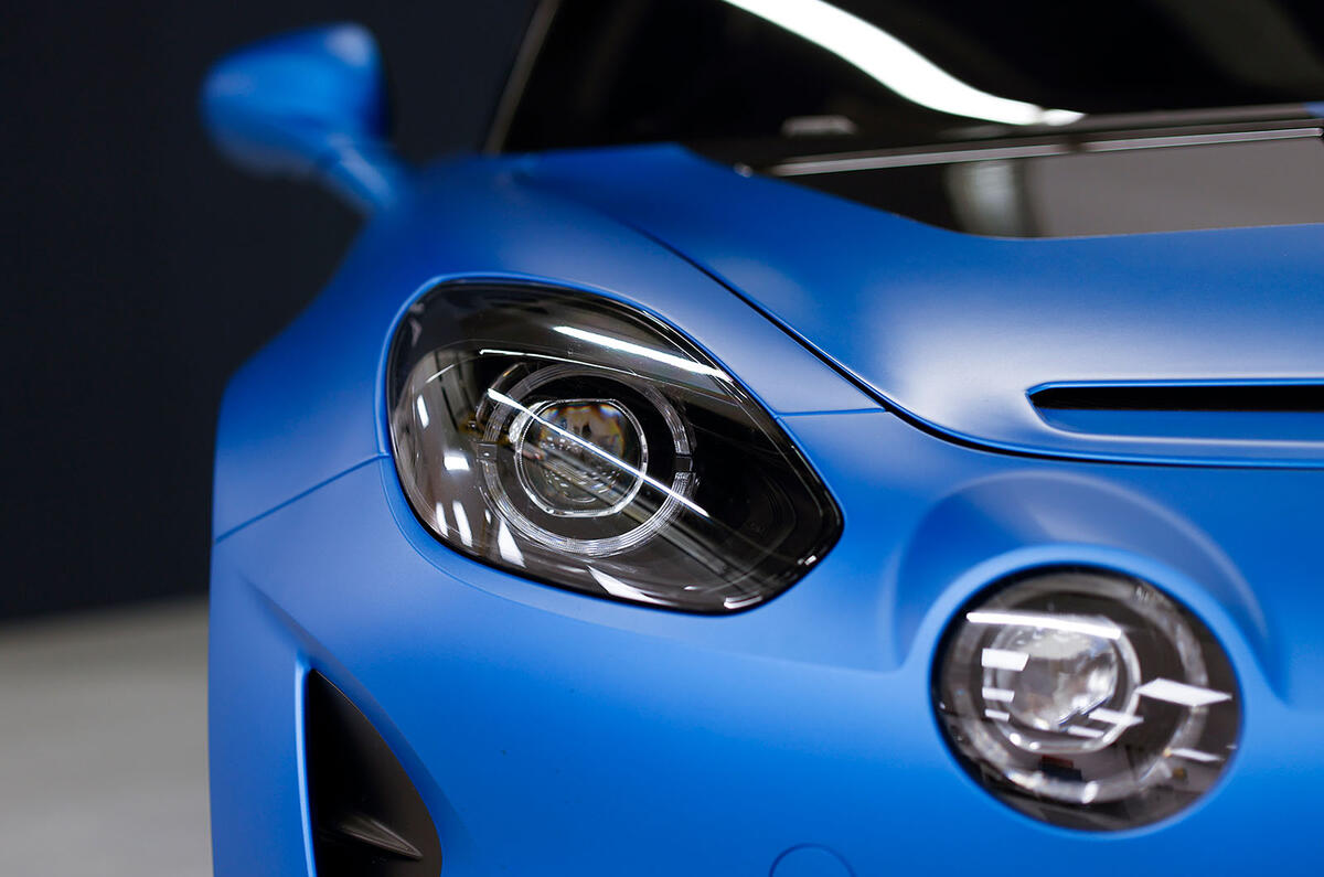 Alpine A110R headlamps Alpine A110R headlamps