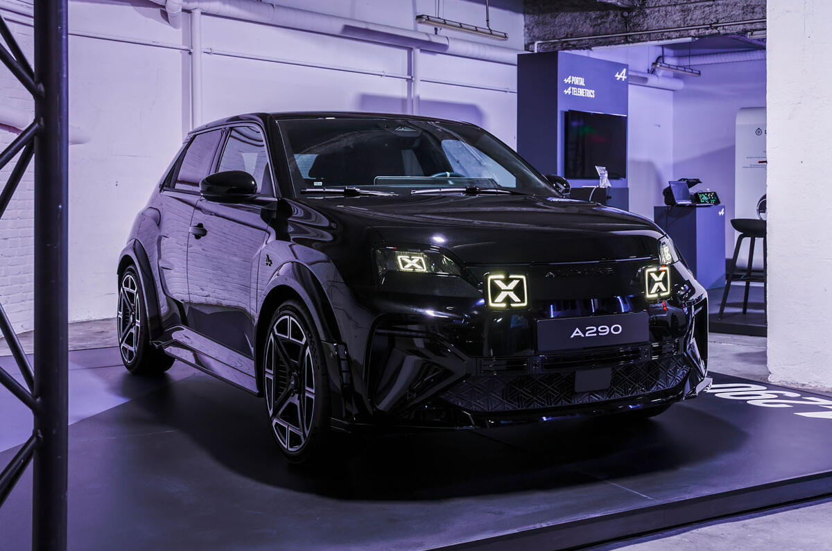 Alpine A290 black front quarter Alpine A290 black front quarter