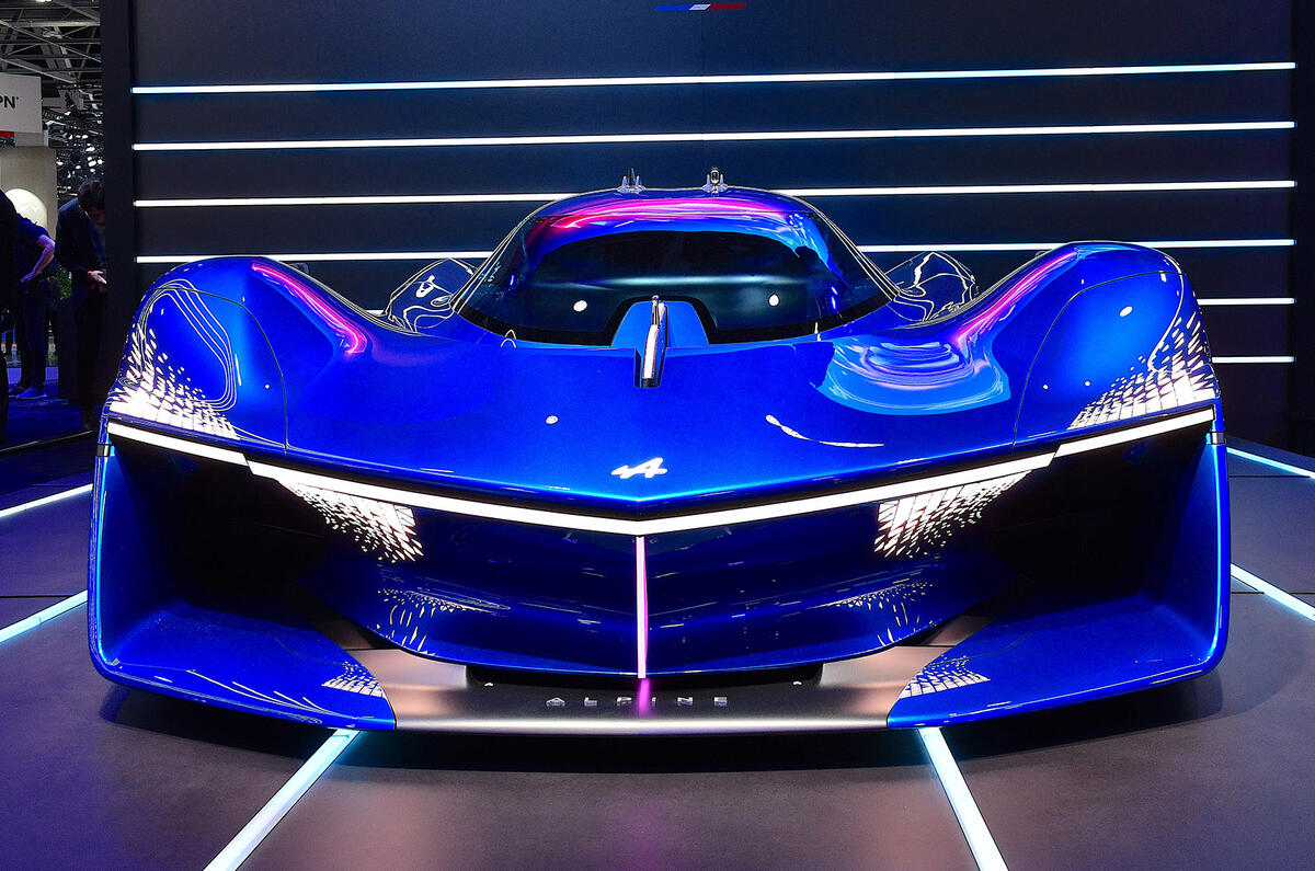 alpine alpenglow 04 front static alpine alpenglow 04 front static