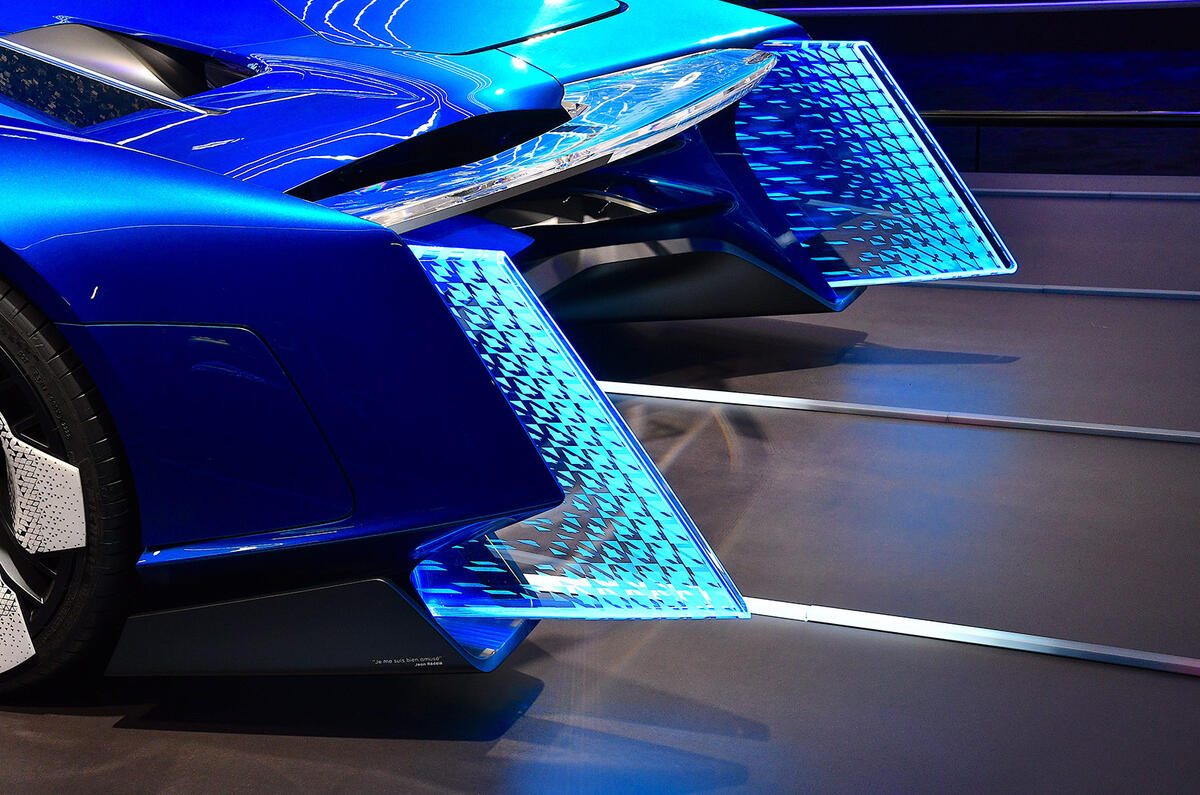 alpine alpenglow 06 back detail alpine alpenglow 06 back detail