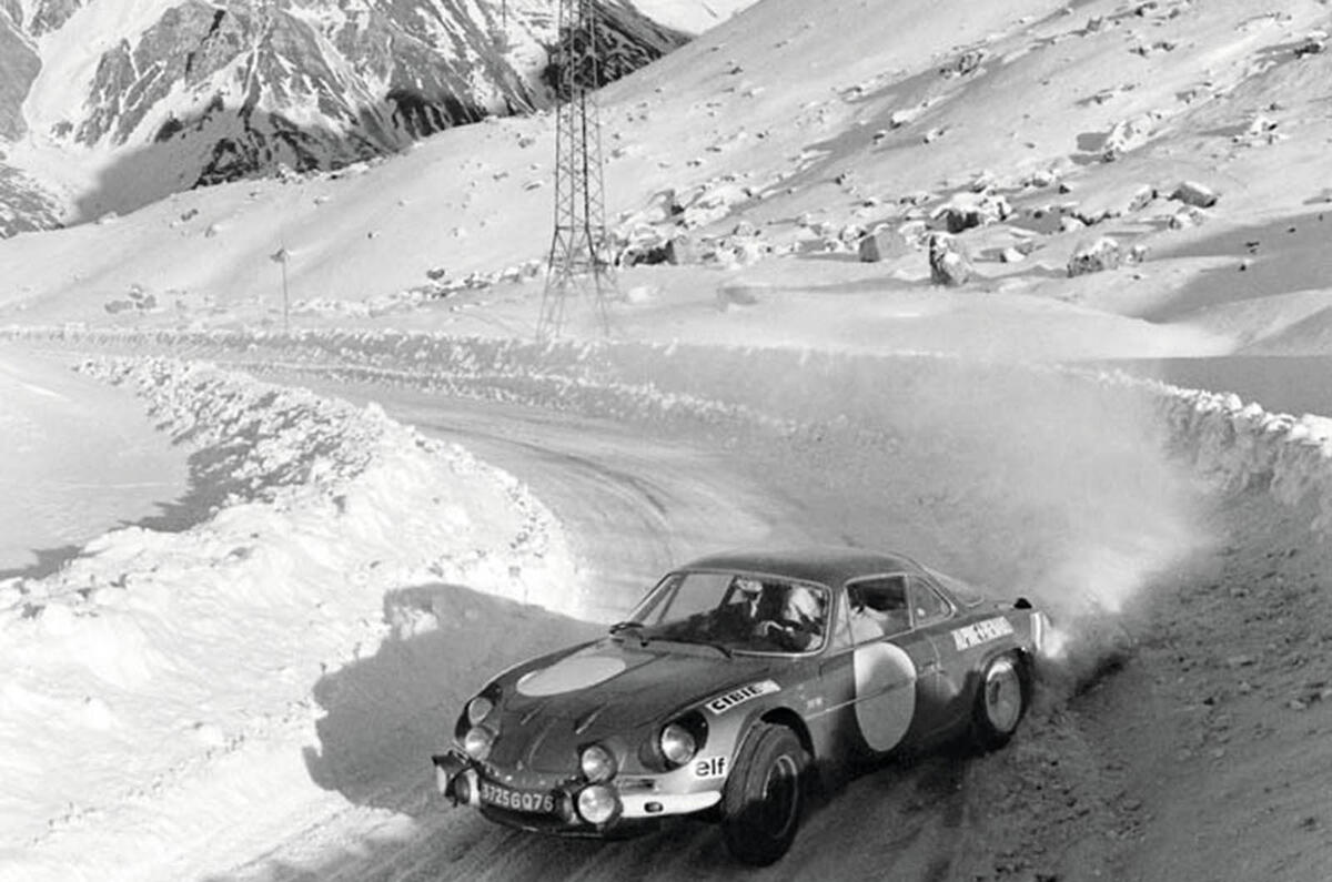 Renault Alpine drift