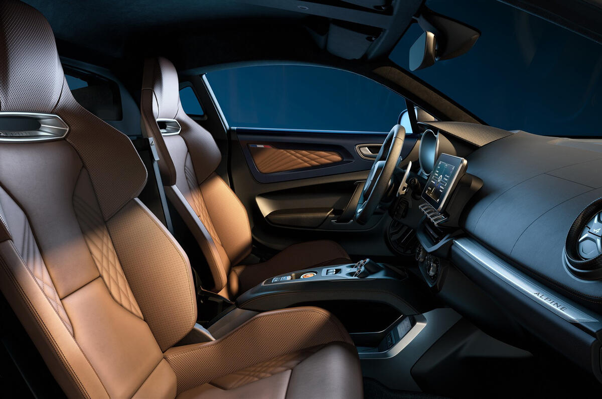 AlpineInterior04 AlpineInterior04