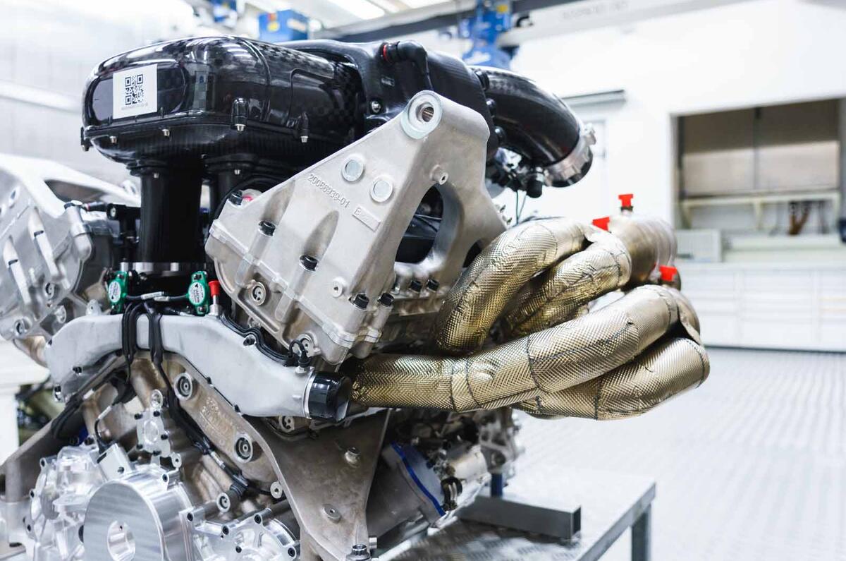 Aston Martin Valkyrie engine