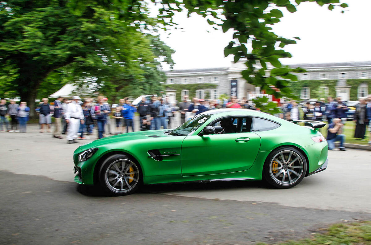 Mercedes-AMG GT R