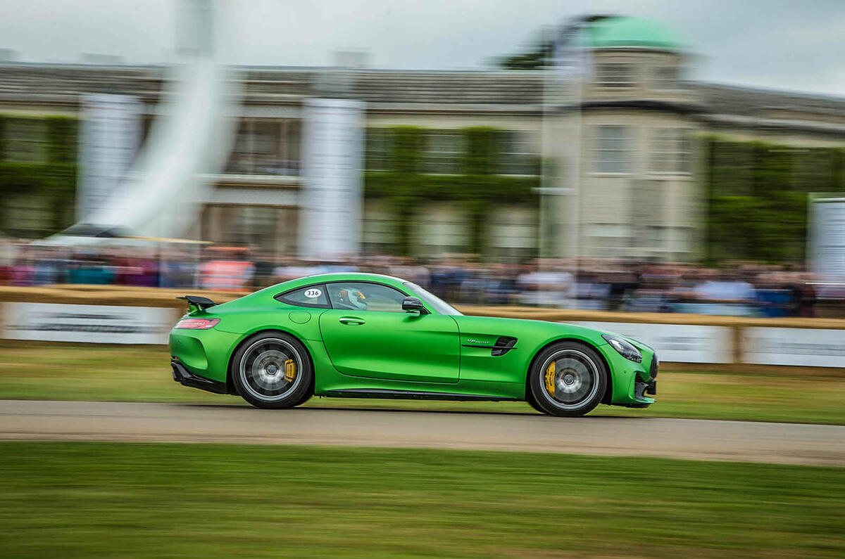 Mercedes-AMG GT R