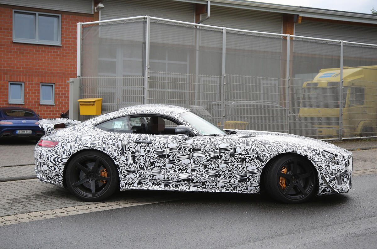Mercedes-AMG GT R