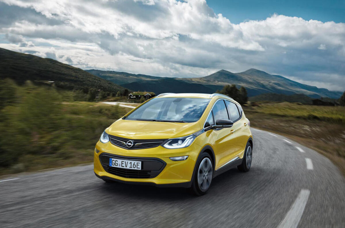 Opel Ampera-e breaks cover at Paris motor show